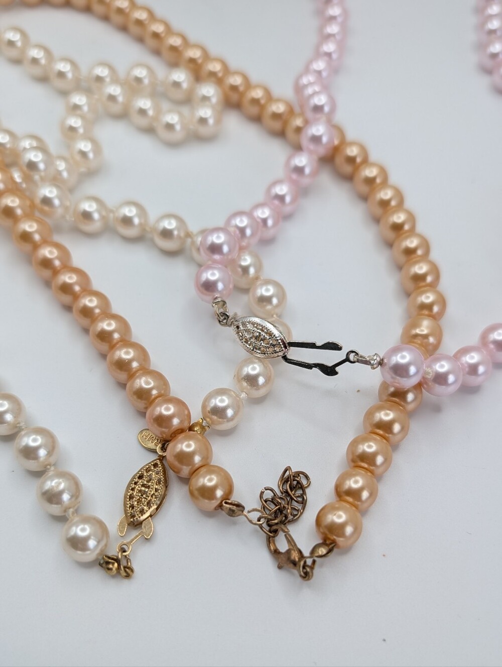Glass Pearl Beaded Necklaces Lot of 4 - Picture 7 of 7